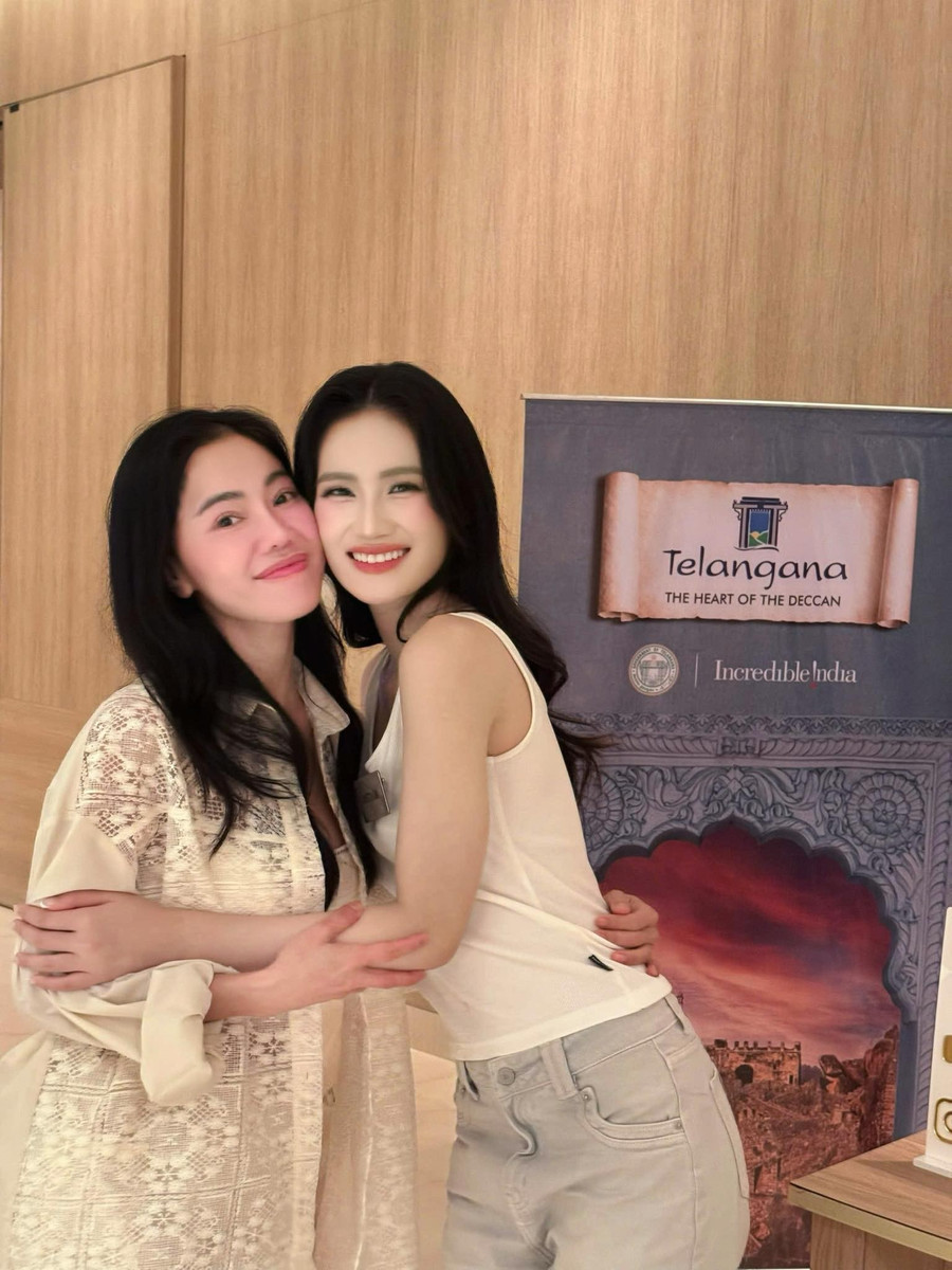 'Bà trùm' hoa hậu hé lộ tin nhắn đặc biệt về Ý Nhi trước giờ G