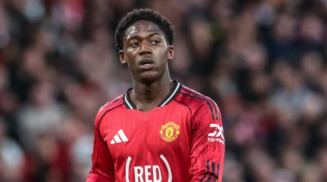 Kobbie Mainoo và Alejandro Garnacho: Hai ngã rẽ sự nghiệp và bài học về bản lĩnh tại Manchester United