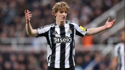 Bayern Munich thúc đẩy thương vụ Anthony Gordon, Liverpool tìm người thay thế Salah