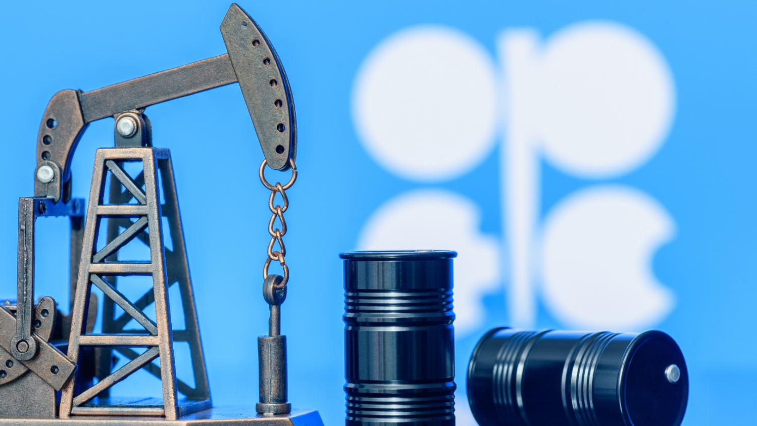OPEC+ thống nhất tăng sản lượng lần ba kể từ khi eo biển Hormuz đóng cửa