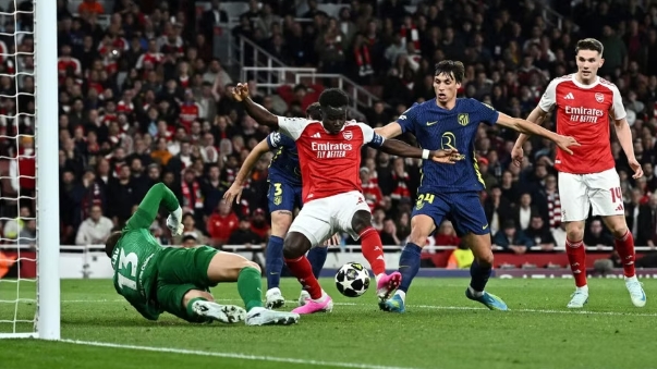 Saka đưa Arsenal vào chung kết Champions League