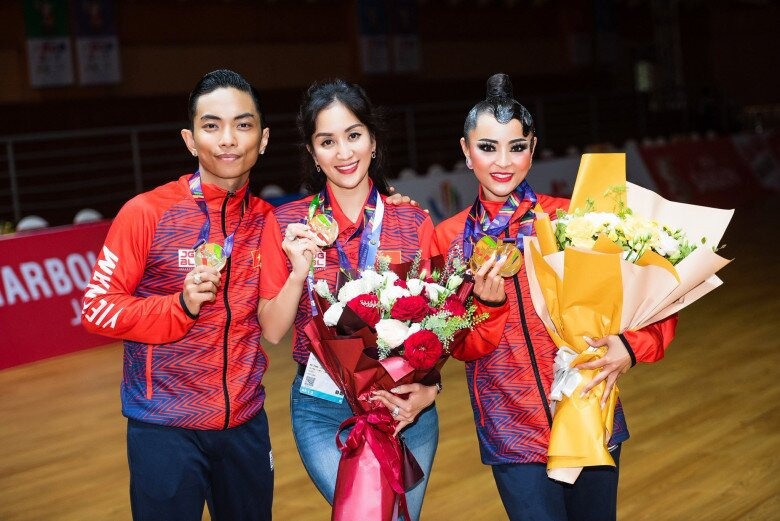Kiện tướng Khánh Thi nhận Huân chương Lao động hạng Ba lần thứ 3: Sự bền bỉ của biểu tượng Dancesport
