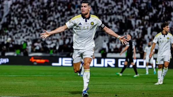 Ronaldo lập kỳ tích ‘có một không hai’