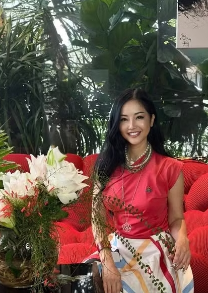 Nhan sắc 'không tuổi' của Diva Hồng Nhung sau một năm điều trị bệnh