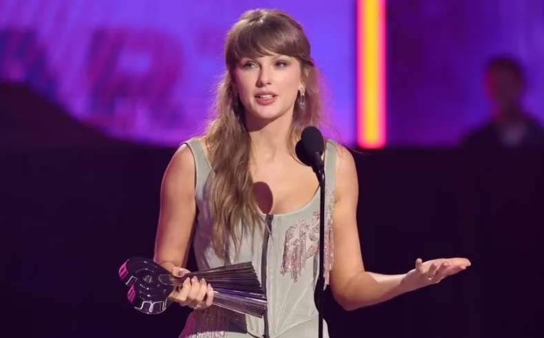 Taylor Swift ‘cứng rắn’ trước vụ kiện "vi phạm bản quyền" The Life of a Showgirl