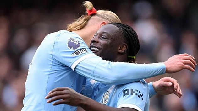 Man City phả hơi nóng vào Arsenal: Khi ngưỡng hoàn hảo là điều kiện bắt buộc để vô địch