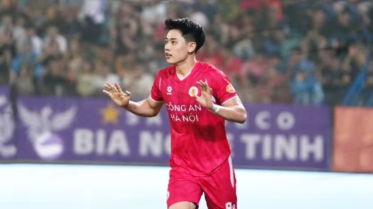 Công an Hà Nội chạm tay vào Cúp vô địch V-League 2025/2026