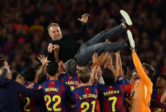 Đánh bại Real Madrid, Barcelona lên ngôi vô địch La Liga