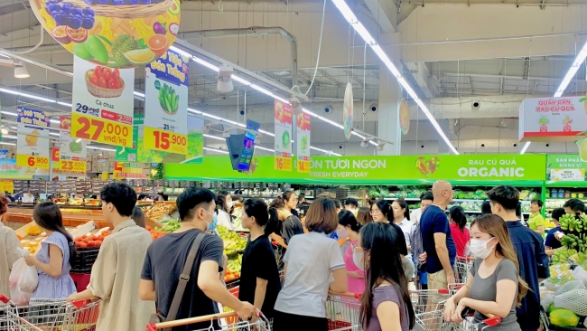 Sức mua nội địa phục hồi mạnh, bán lẻ và dịch vụ tiếp tục tăng tốc