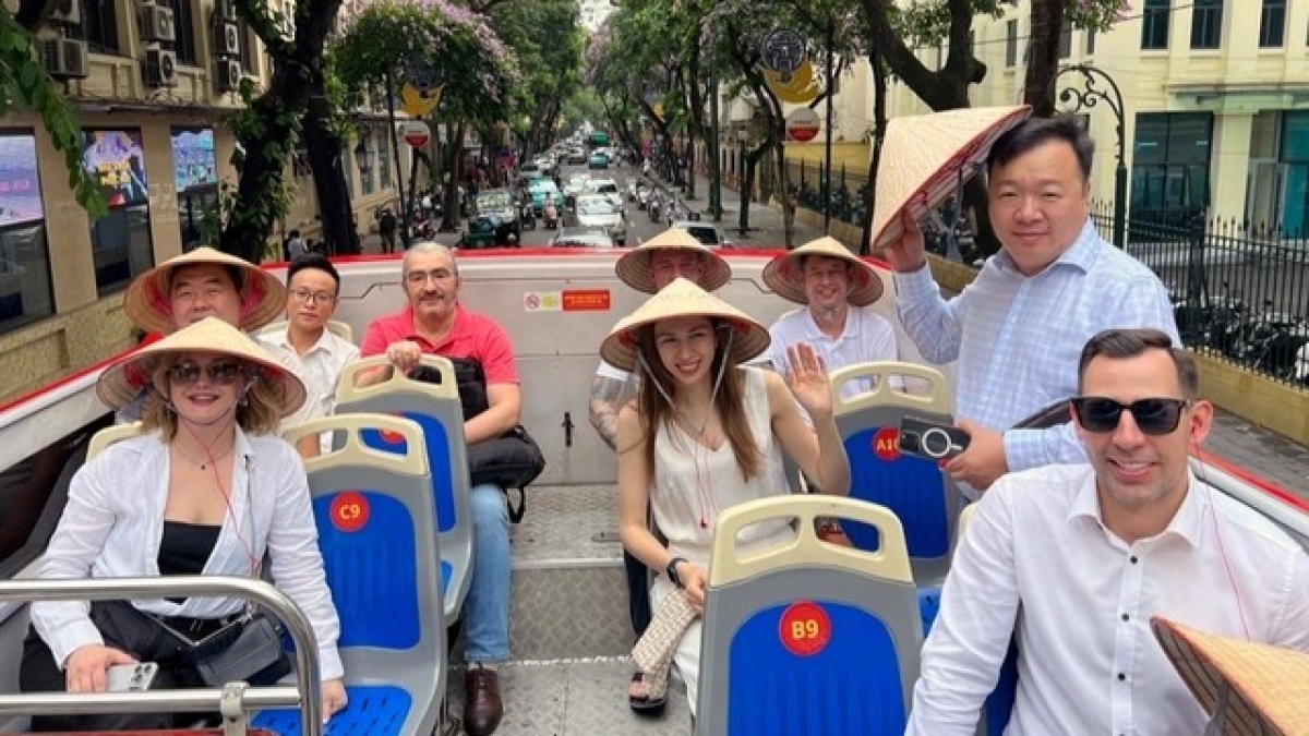 Du lịch Việt Nam tăng tốc ngoạn mục