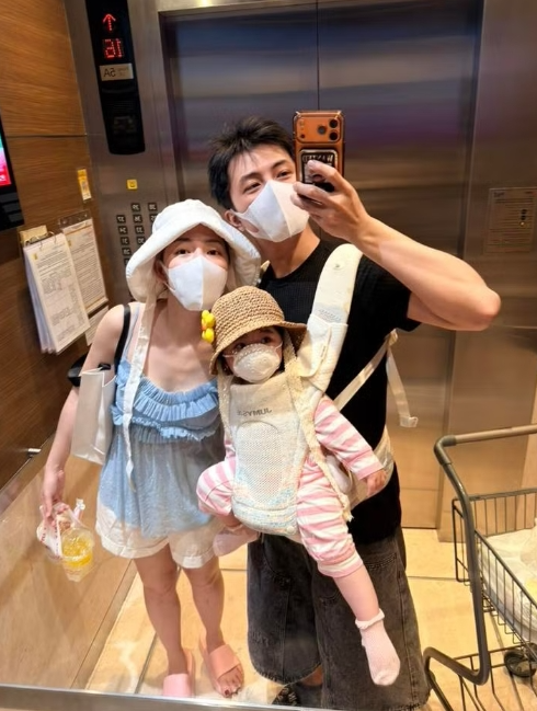 Cuộc sống 'bỉm sữa' ngọt ngào của Gin Tuấn Kiệt và Puka