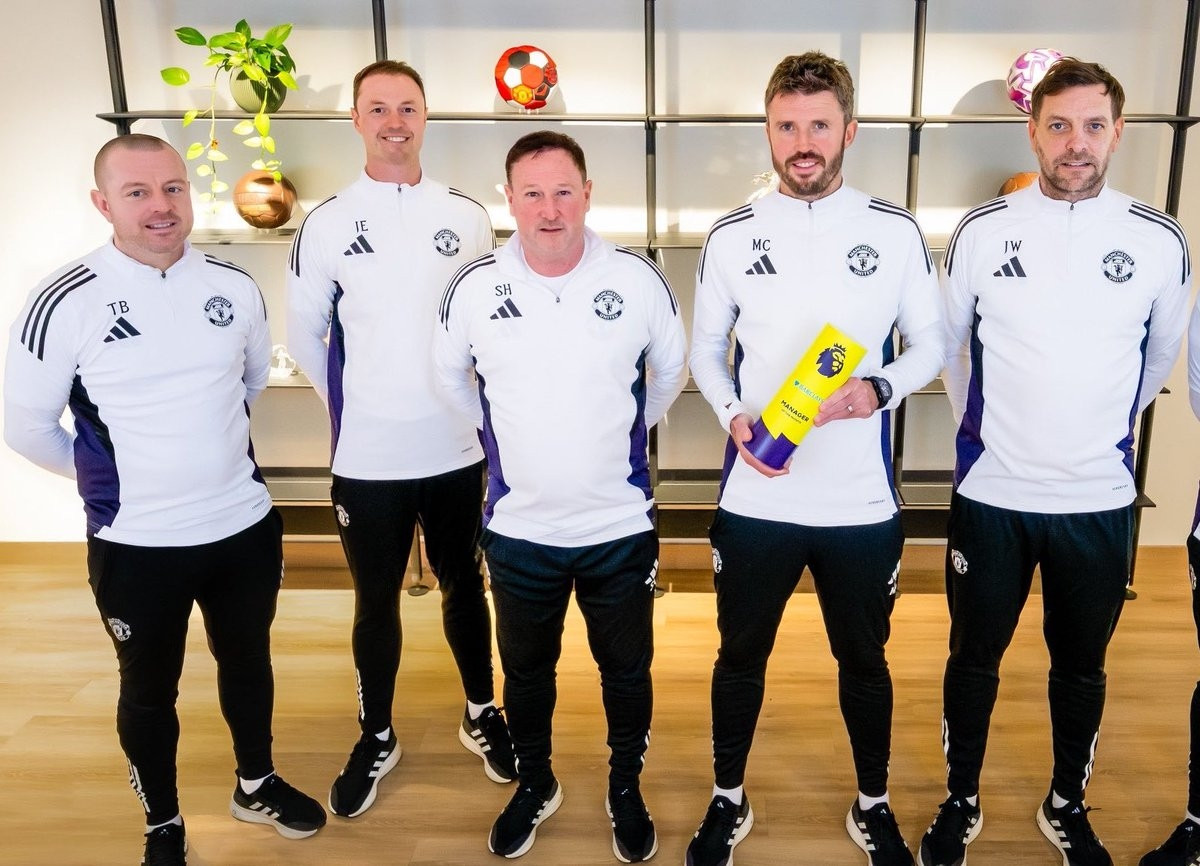 8 nhiệm vụ then chốt để Michael Carrick phục hưng Manchester United
