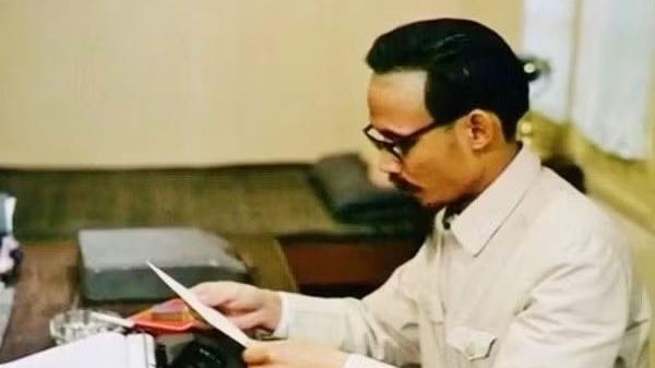 Diễn viên nào để lại dấu ấn sâu đậm khi vào vai Bác Hồ?