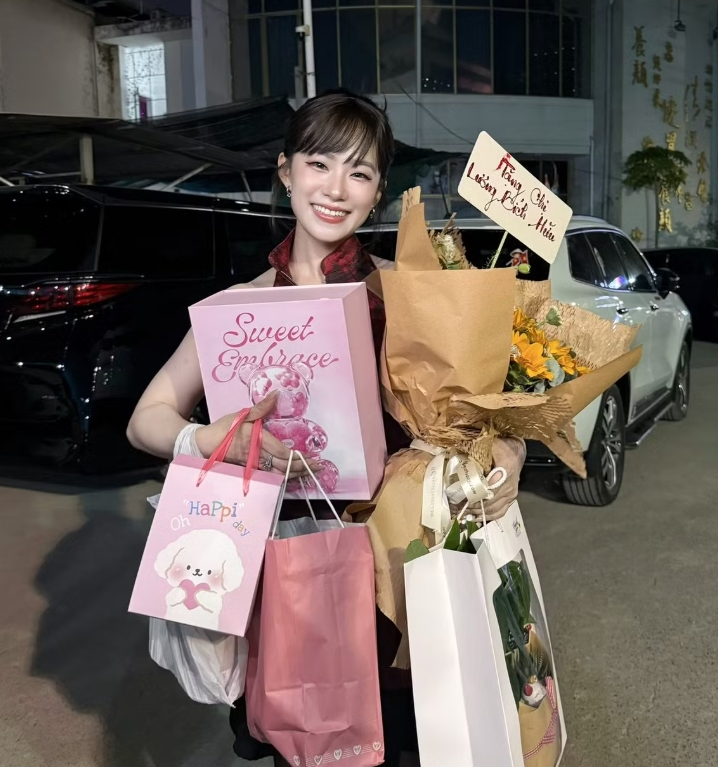 Lương Bích Hữu da trắng mịn, nhan sắc 