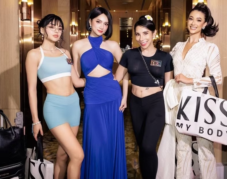 Hương Giang gợi cảm với váy ôm sát tại MGI All Stars