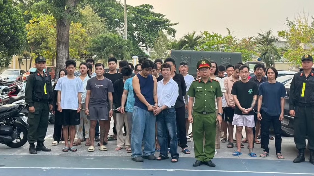 Ca sĩ Long Nhật, Miu Lê…liên quan ma túy: Danh tiếng là trách nhiệm!