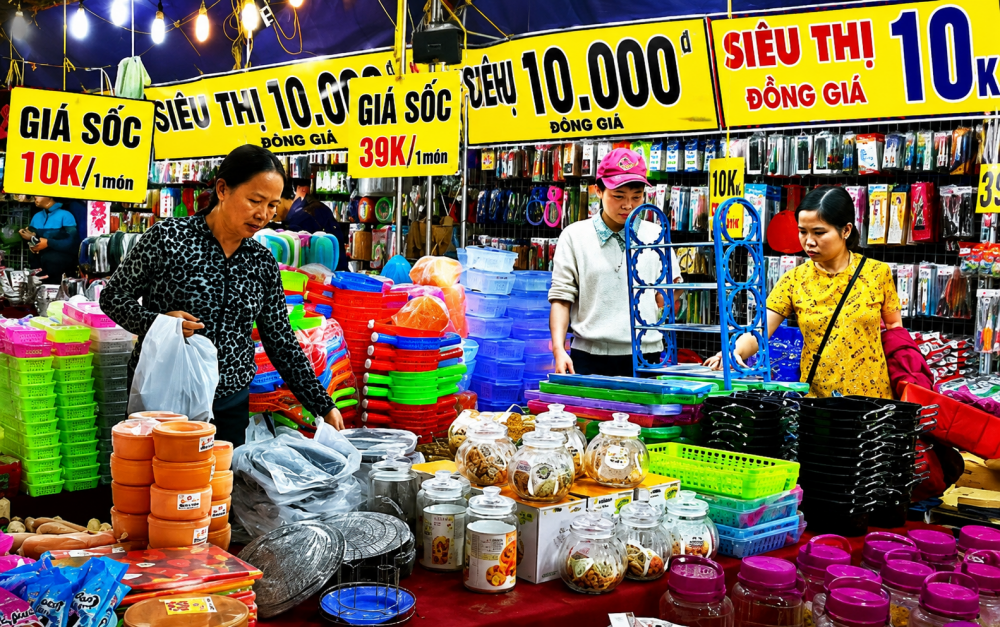 Hàng đồng giá: Thiên đường mua sắm hay chiếc bẫy tiêu dùng?