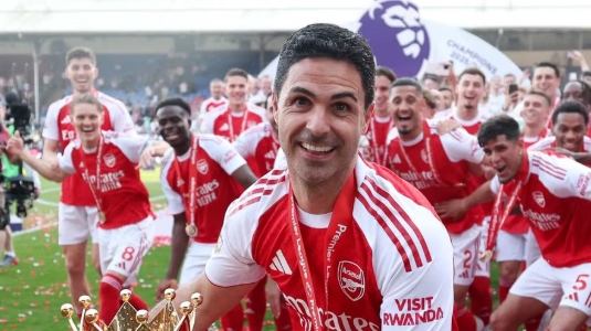 HLV Arsenal được vinh danh hay nhất Ngoại hạng Anh