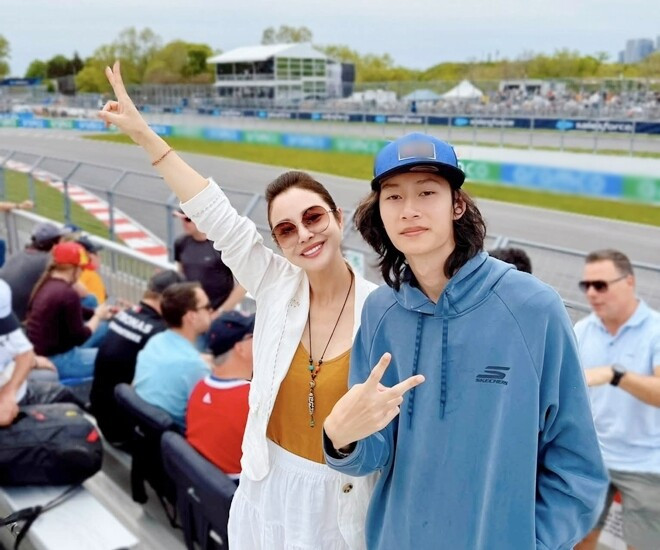 Hoa hậu Jennifer Phạm cùng con trai Bảo Nam cao 1,9m đi xem đua xe F1 tại Canada