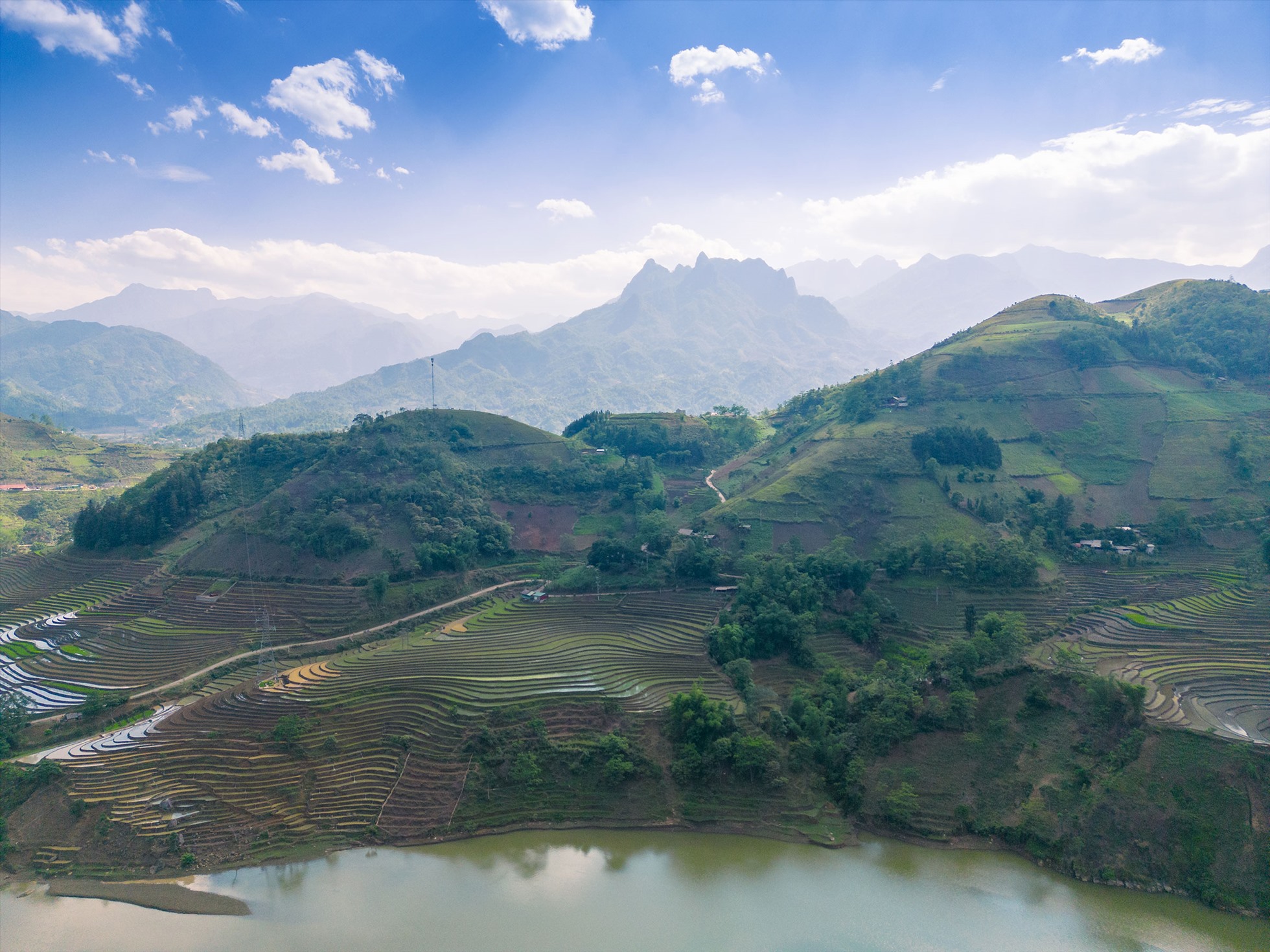 Bức họa vùng cao mùa nước đổ ở Lào Cai Bức họa vùng cao mùa nước đổ ở Lào Cai