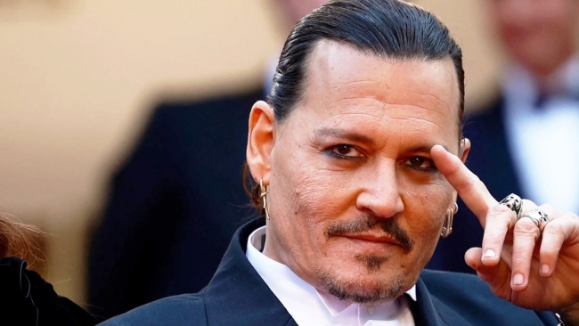 Johnny Depp 60 tuổi: Trở lại với "mối tình đầu" rock"n"roll