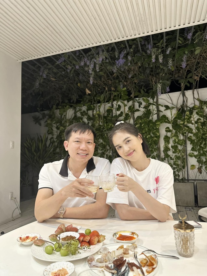 Bác sĩ Cao Hữu Thịnh nói về mối quan hệ với Ngọc Trinh: Bạn bè nhưng sau có thể yêu