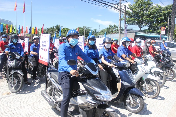 Sinh viên Bến Tre trải nghiệm "Hành trình SV - OK"