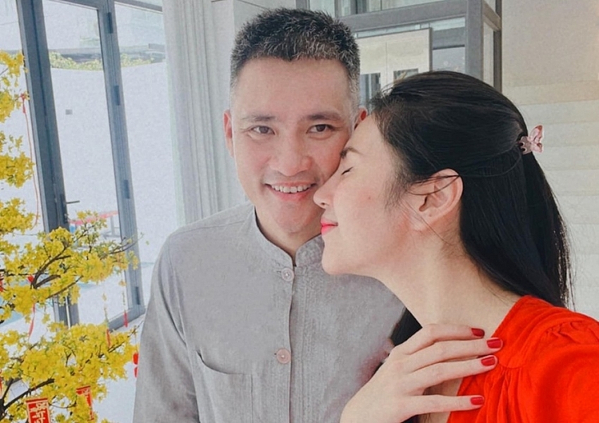 Công Vinh lên tiếng về tin đồn ly hôn Thủy Tiên Công Vinh lên tiếng về tin đồn ly hôn Thủy Tiên