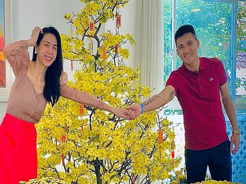 Công Vinh lên tiếng về tin đồn ly hôn Thủy Tiên Công Vinh lên tiếng về tin đồn ly hôn Thủy Tiên