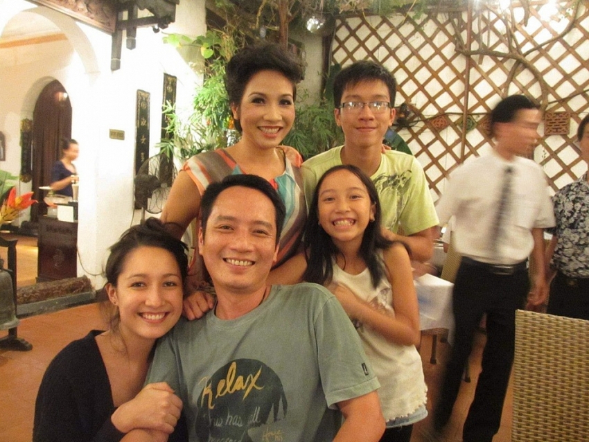 Những gia đình kiểu mẫu của showbiz Việt