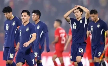 Bóng đá Thái Lan gặp biến cố lớn