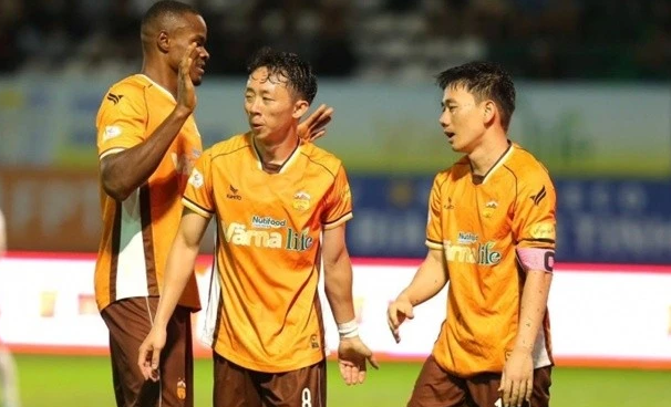 CLB Công an Hà Nội giúp Hoàng Anh Gia trụ hạng