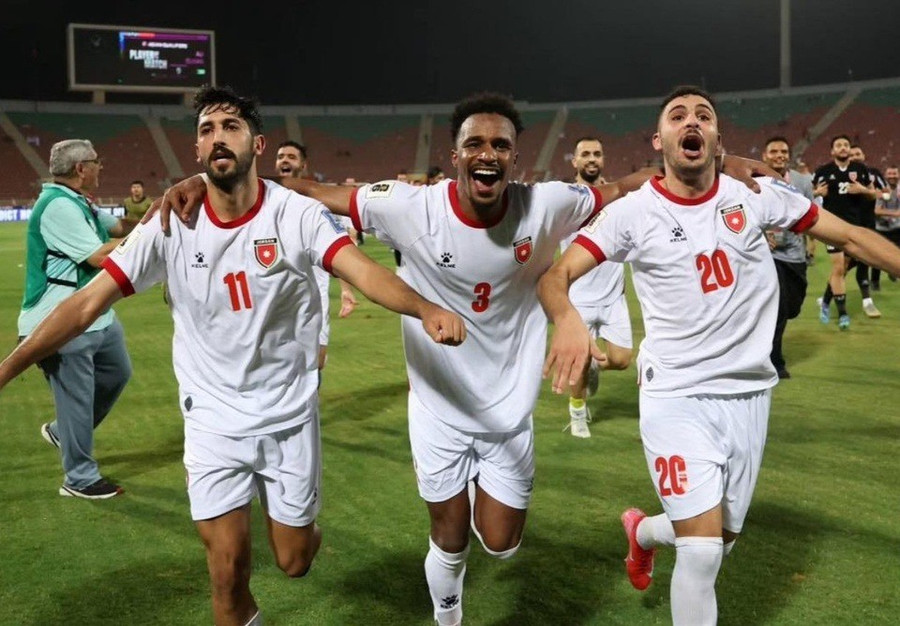 10 đội bóng đầu tiên giành quyền dự World Cup 2026