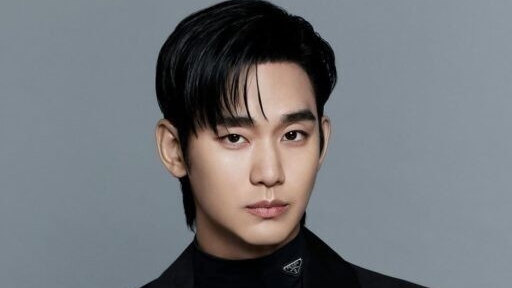 Kim Soo Hyun chễm chệ giành vị trí top 1 sao Hàn mặc bê bối chấn động