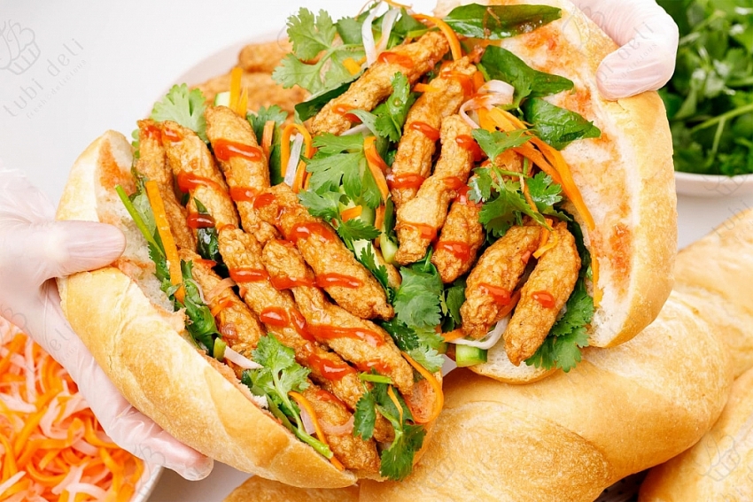 Lang thang Nha Trang ăn vặt vỉa hè ngon hết sảy