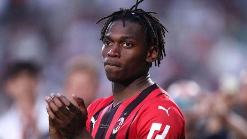 Bayern Munich bạo chi vì Rafael Leao