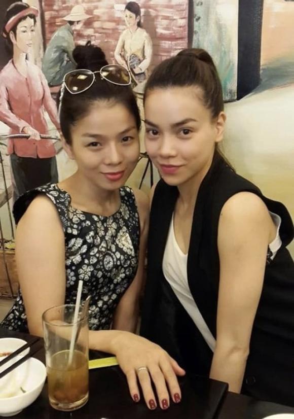 Hà Hồ và Lệ Quyên "gương vỡ lại lành" sau một thập kỉ? Hà Hồ và Lệ Quyên "gương vỡ lại lành" sau một thập kỉ?