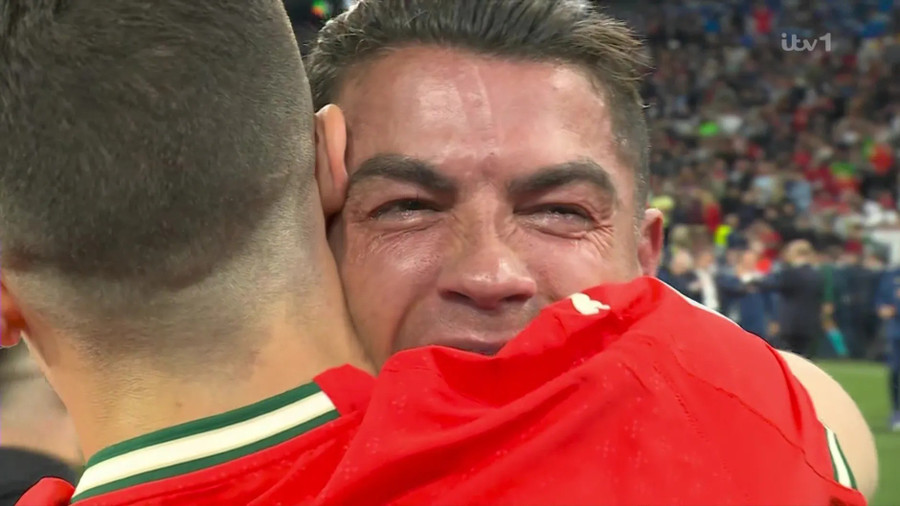 Ronaldo lập kỷ lục mới cùng tuyển Bồ Đào Nha