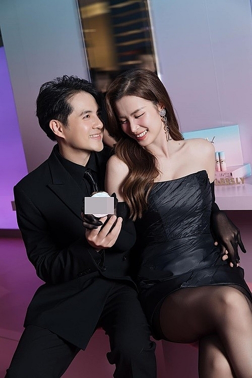 Nhan sắc quyến rũ của Đông Nhi ở tuổi 37