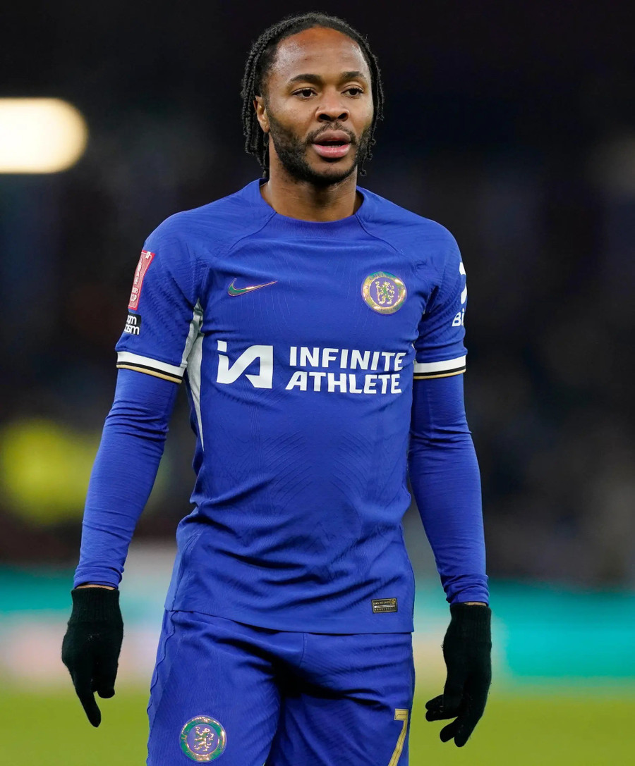 Chelsea quyết định tương lai của Sterling và Felix