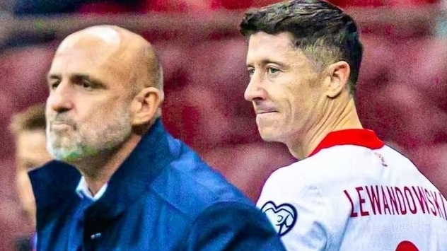 Lewandowski gây sức ép, HLV Ba Lan phải từ chức