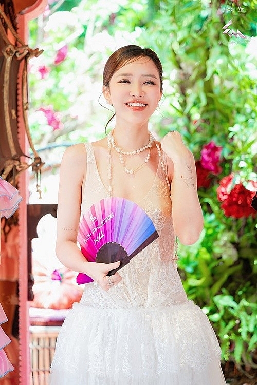 Cuộc sống sang chảnh của “Em xinh” Bích Phương