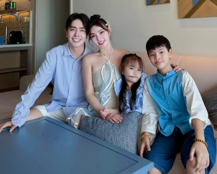 Hôn nhân viên mãn của ca sĩ Thu Thuỷ bên chồng kém 11 tuổi