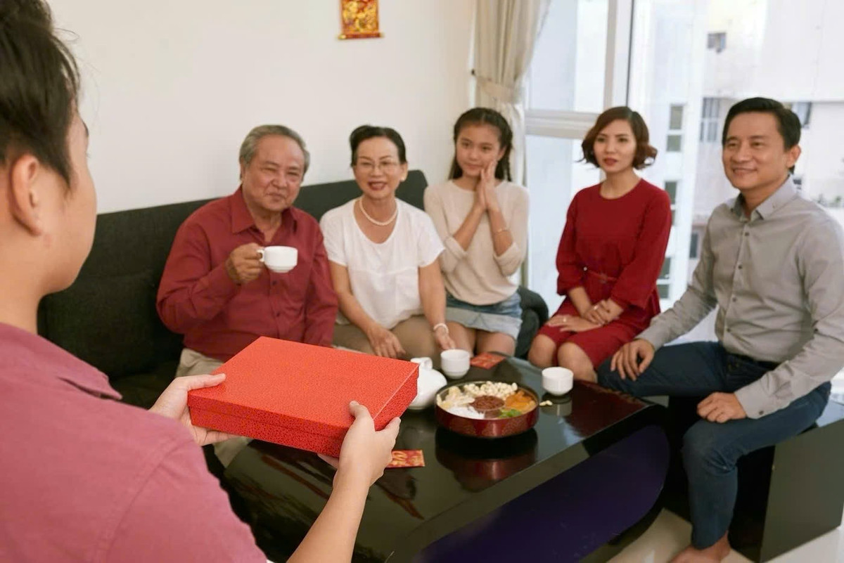 Ơn cha mẹ, trả bao nhiêu mới đủ?