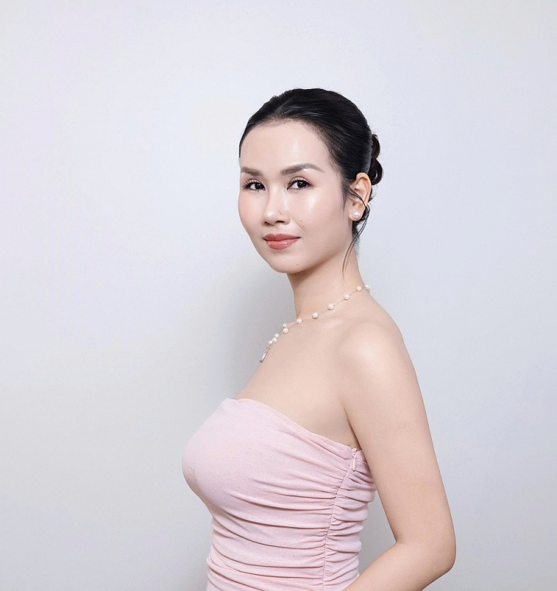Võ Hạ Trâm gây choáng với vóc dáng thon gọn sau giảm 21kg