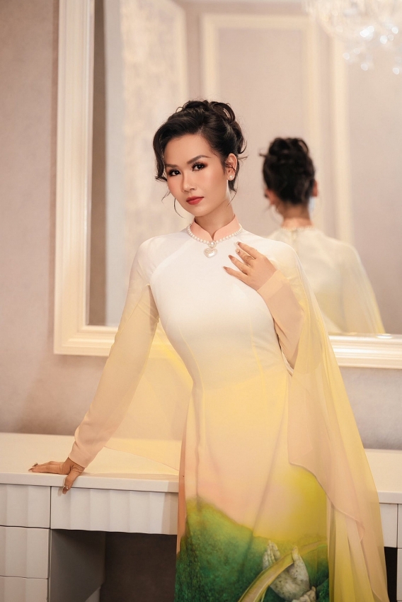 Võ Hạ Trâm gây choáng với vóc dáng thon gọn sau giảm 21kg