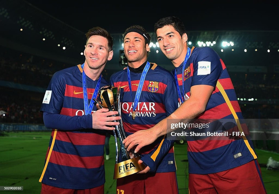 Neymar khép lại giấc mơ tái hợp Messi, Suarez