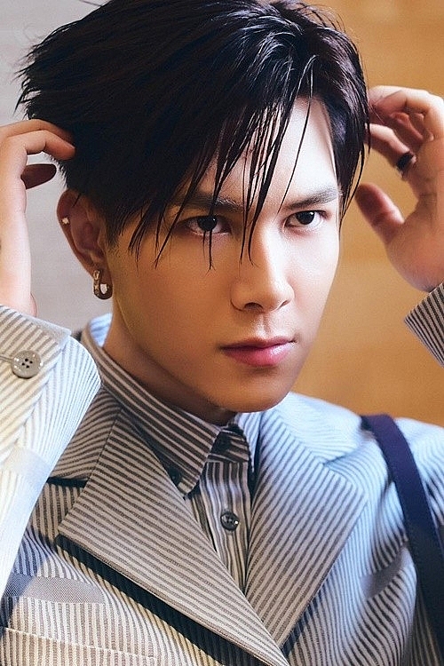 Chồng Diệu Nhi có diện mạo soái ca, ngày càng hot