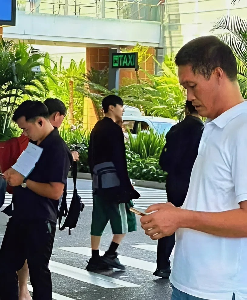 Hai thành viên BTS đến Đà Nẵng