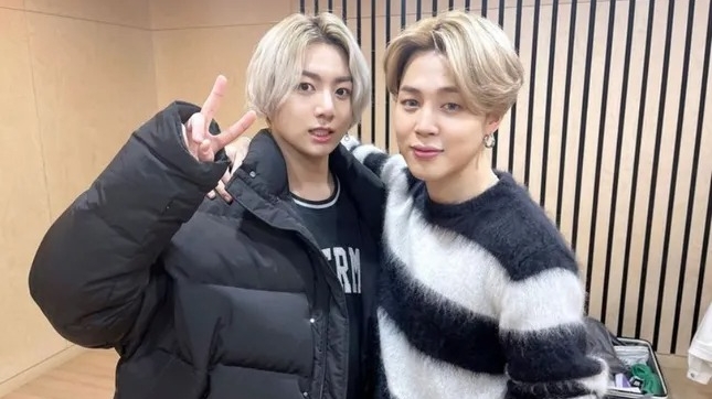 Hai thành viên BTS đến Đà Nẵng